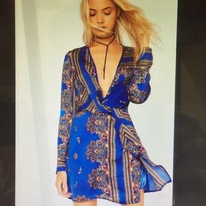 Blue printed silky plunge wrap dress by Missguided